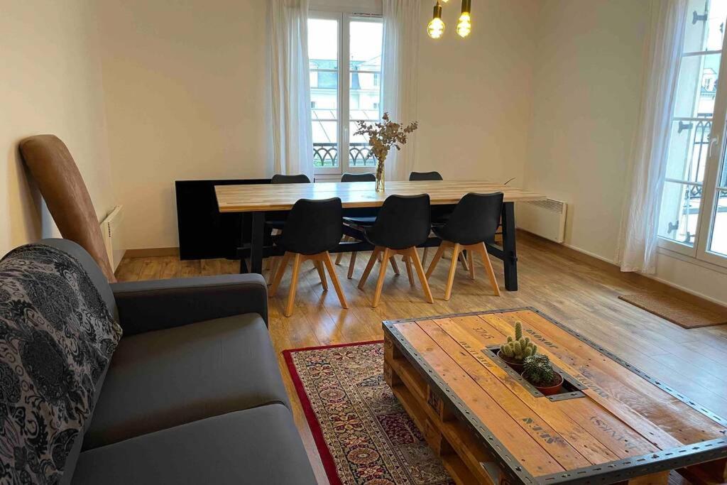 Appartement Terrasse Au Centre De Serris سيري المظهر الخارجي الصورة